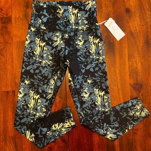 Balance Collection Dry-Wik leggings